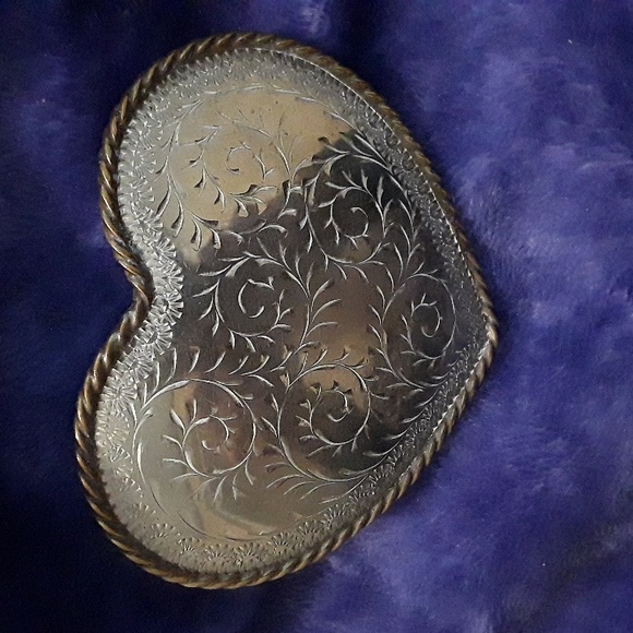 Bill's Custom Buckles - Picture 3 of 4